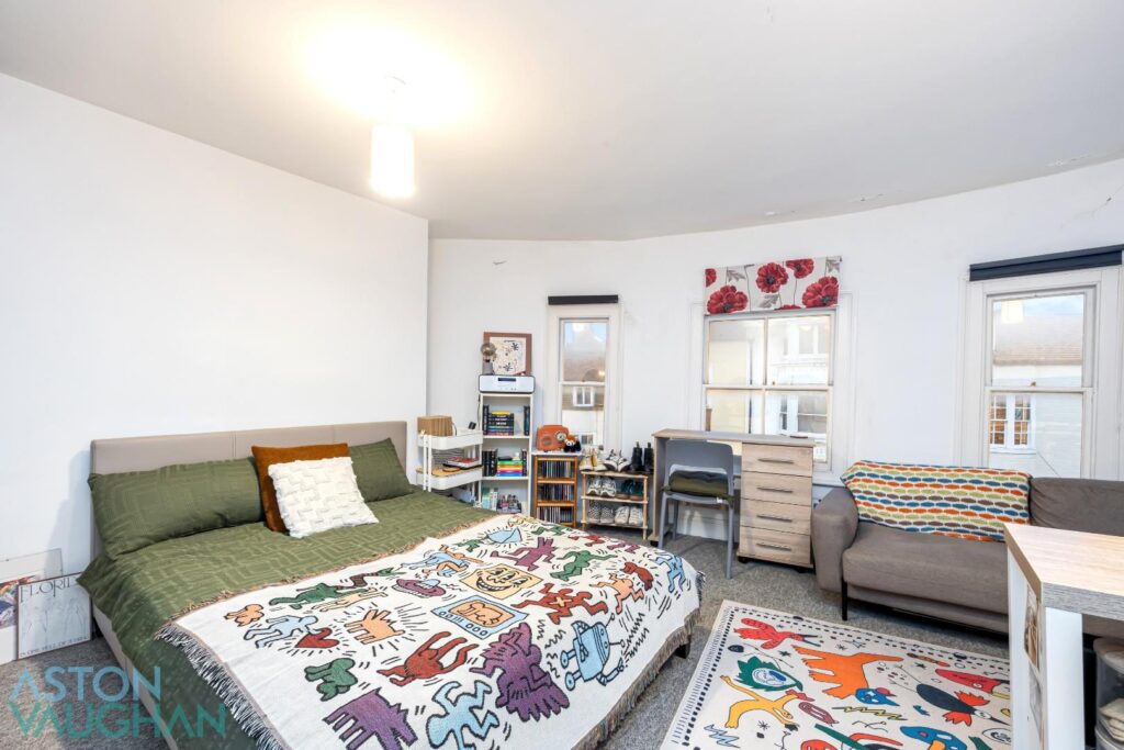 9/10 St James Street, Brighton